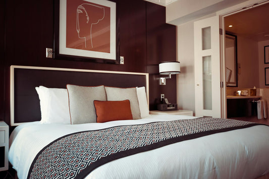 13 Best Hotels That Allow 18-Year-Olds (2025)